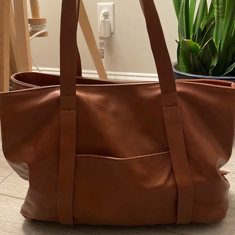 Universal Thread Leather Shoulder Bag